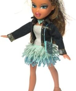 MGA Entertainment Holiday Bratz New Year’s Cele-Bratz-Tion! Yasmin Collector’s Edition 2