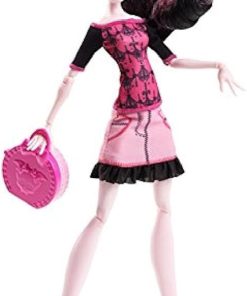 Monster High Scaris City of Frights Draculaura Doll