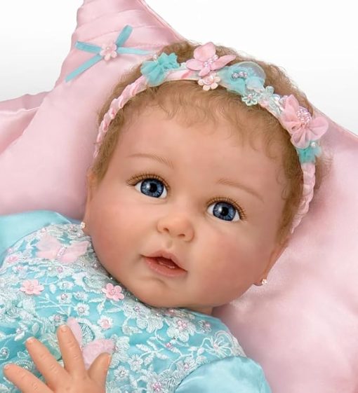 The Ashton-Drake Galleries Charlotte Baby Doll, 20 inches, Limited Edition by Linda Murray, with Basket and Accessories - Image 2