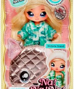Na Na Na Surprise Glam Series Victoria Grand Fashion Doll and Metallic Chihuahua Purse, Blonde Hair, Cute Dog Ear Hat Outfit & Accessories, 2-in-1 Kids Gift, Toy for Girls & Boys Ages 5 6 7 8+ Years 2