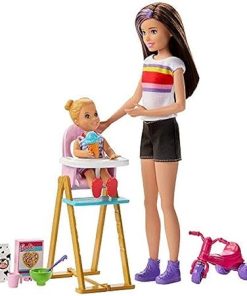 Barbie Skipper Babysitters Inc. Feeding Playset with Babysitting Skipper Doll, Toddler Doll with Feeding Feature, High Chair, Tricycle and Food-Themed Accessories for Kids 3 to 7 Years Old
