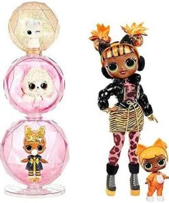 MGA Entertainment Winter Chill L.O.L. O.M.G Surprise Winter Bundle- 1 Missy Meow, 1 Baby Cat, 1 Lils, 1 Fluffy Pets, 1 Glitter Globe 2