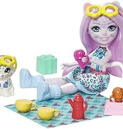 Holiday Wonders Countdown Advent Calendar with Sybill Snow Leopard Small Doll, Animal Figure & 24 Surprise Accessories 2