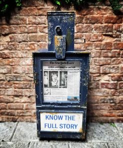 Mini American Payphone 1:12 Scale Model,Classic Retro Style Payphone Model Decoration,Mini Dollhouse Furniture Collection for Living Room Home Retro Ornament. (A)