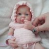 Mia’s Kooky Caravan – Camper with Accessories, and Exclusive Doll and Pets. Includes 1 car, Kitchen Utensils, suitcases 4