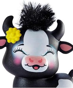 Mattel Enchantimals Family Toy Set, Cambrie Cow Doll with Ricotta & Family, Includes 6-inch Doll with 3 Cow Figures to Play Out Family Fun, Great Gift for 3-8 Year Olds 2
