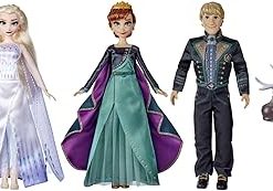 Disney Frozen 2 Frozen Finale Set, Anna, Elsa, Kristoff, Olaf, Sven Dolls with Fashion Doll Clothes and Accessories, Toy for Kids 3 and Up (Amazon Exclusive)