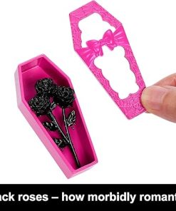 Monster High Howliday Love Edition Dolls, Draculaura & Clawd Wolf Collector Two-Pack with Valentine’s Accessories & Displayable Packaging 2