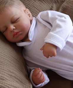 Reborn Baby Dolls Cute 18 Inch, Soft Body Weighted Dolls Toy Realistic Newborn, Lifelike Reborn Baby Dolls Poseable with Gift Box for Kids Age 3 +