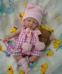 ENADOLL Reborn Baby Doll Realistic Silicone Baby Girl 7 inch Lifelike Doll Mini Full Silicone Baby Gift Set for Ages 3+(7 inch, Sleeping Girl)