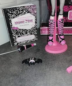 Monster High Draculaura Doll 2