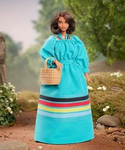 Barbie Inspiring Women Doll, Wilma Mankiller Wearing Blue Dress & Accessories, First Female Principal Chief of The Cherokee Nation, Collectible with Stand 2