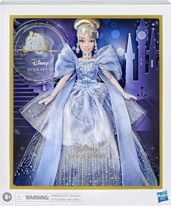 Disney Princess Style Series Holiday Style Cinderella, Christmas 2020 Fashion Collector Doll with Accessories, Toy for Girls 6 Years and Up 2